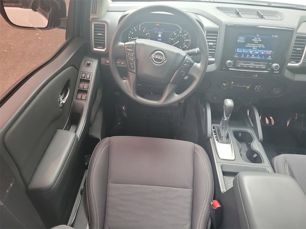 Used 2022 Nissan Frontier SV image 16