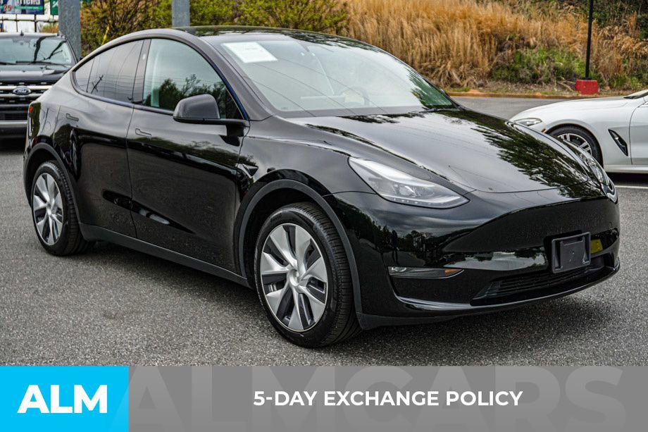 Used 2024 Tesla Model Y Long Range AWD/4WD image 4