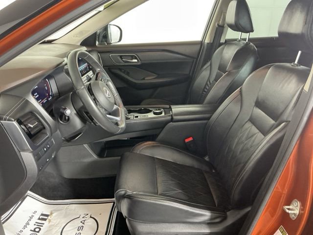 Used 2023 Nissan Rogue Platinum w/ Platinum Premium Package image 17