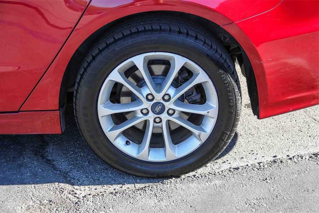Used 2019 Ford Fusion SEL image 10