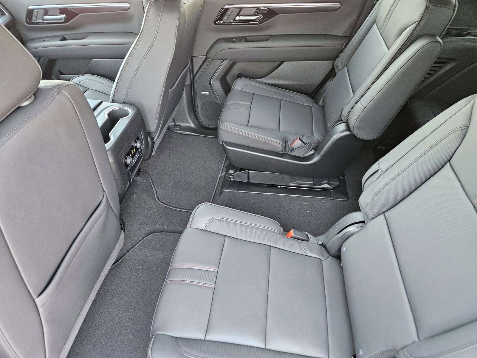 New 2026 Chevrolet Tahoe RST image 29