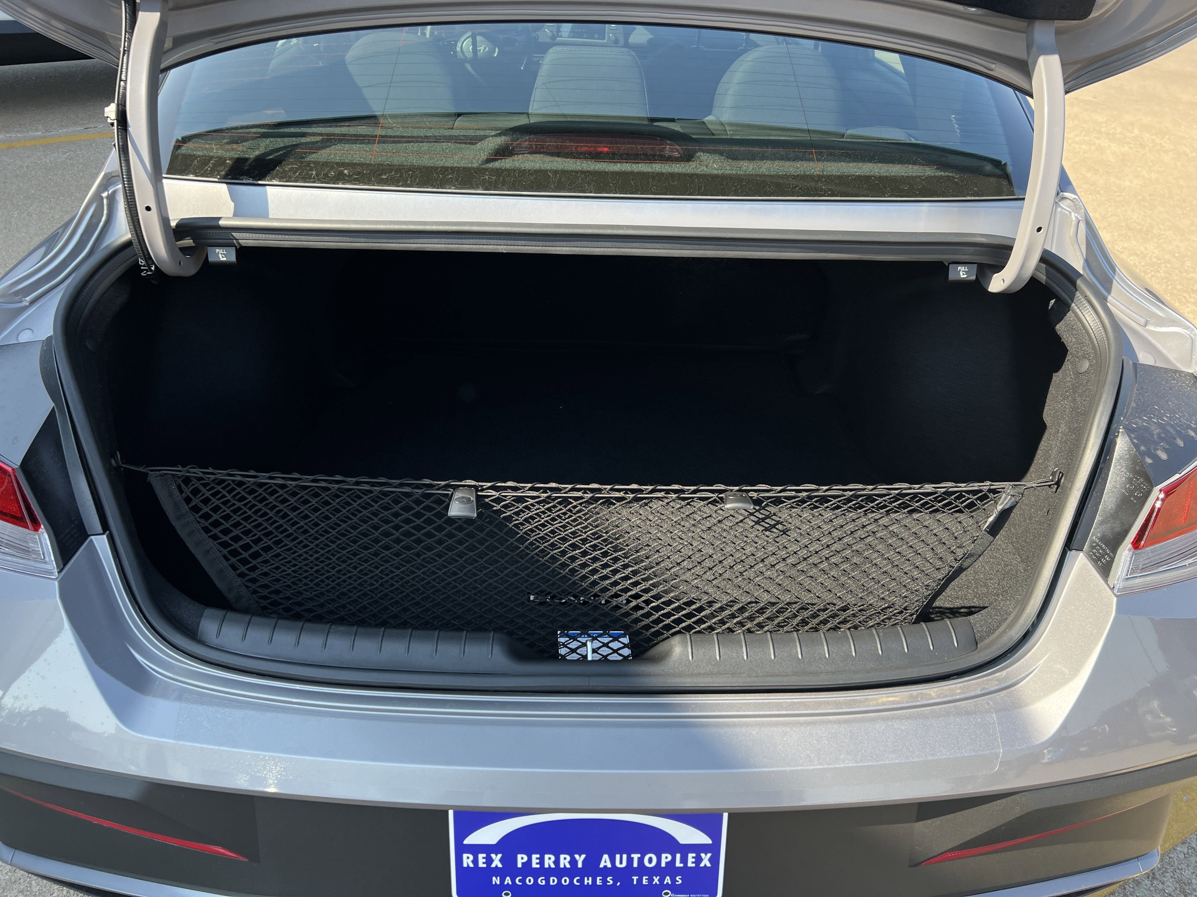 Used 2025 Hyundai Elantra Sport image 29