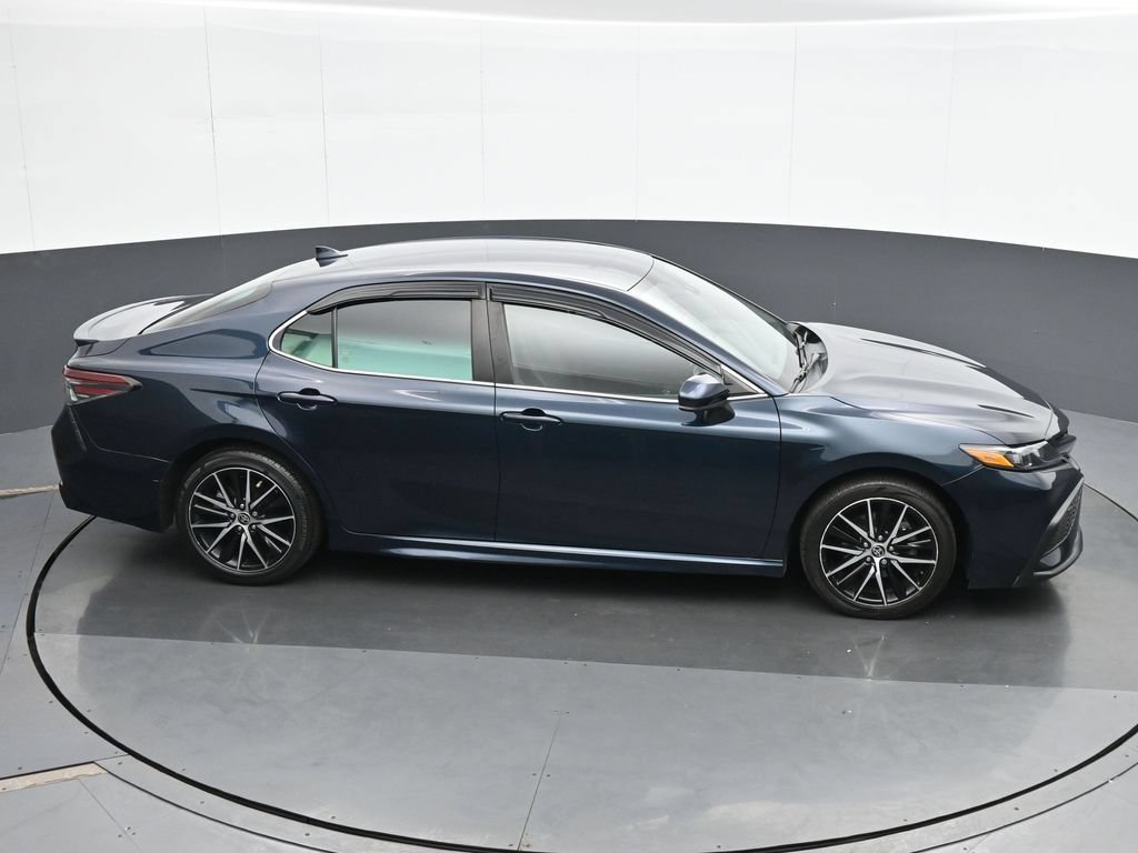 Used 2021 Toyota Camry SE FWD image 22