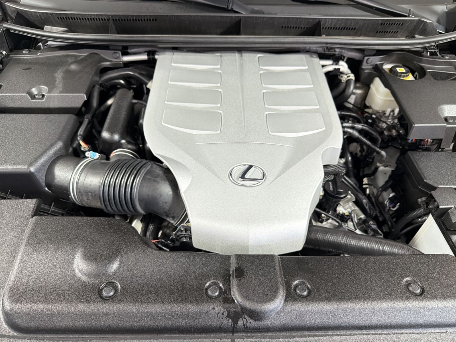 Used 2023 Lexus GX 460 Luxury w/ Sport Design Package AWD/4WD image 28