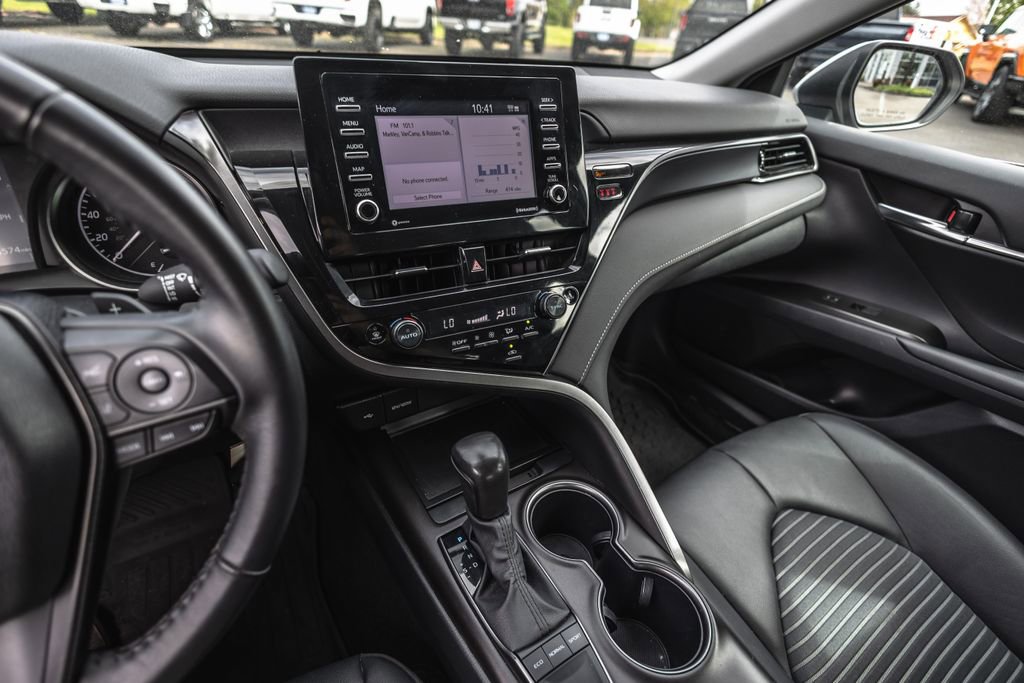 Used 2024 Toyota Camry SE FWD image 17
