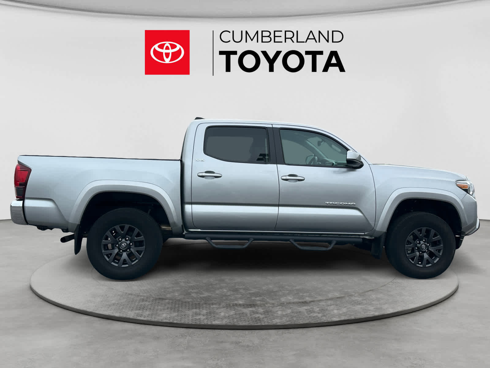 Used 2023 Toyota Tacoma SR5 AWD/4WD image 6