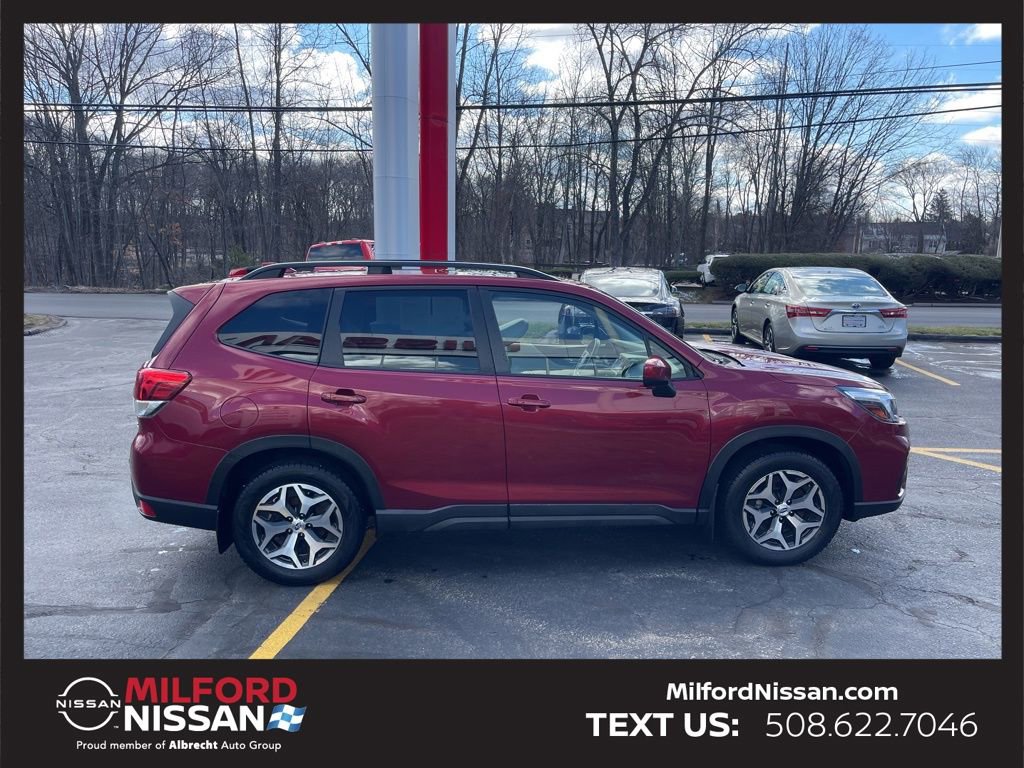 Used 2021 Subaru Forester Premium image 6