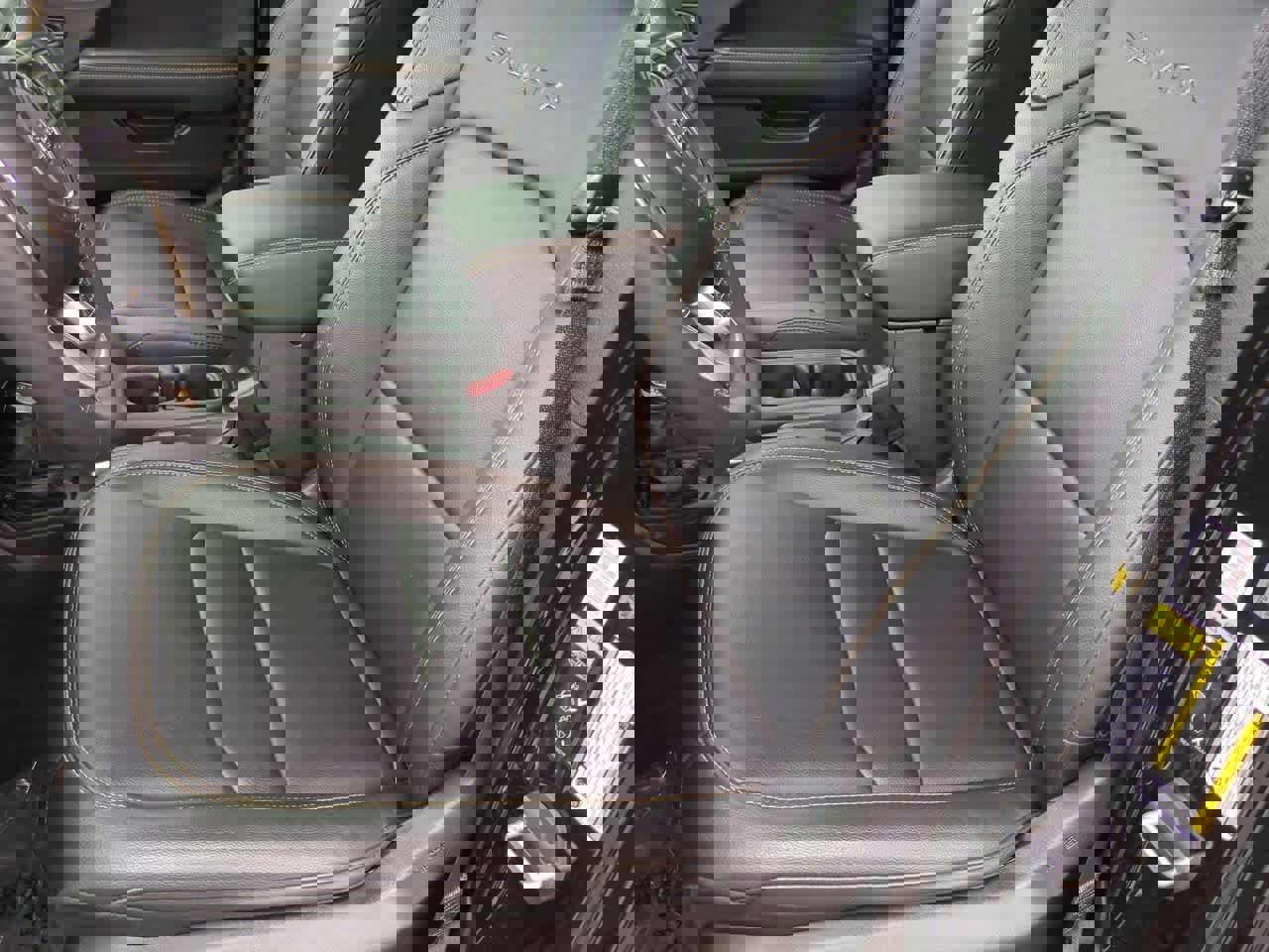 Used 2024 Jeep Wrangler Sahara w/ Safety Group image 17