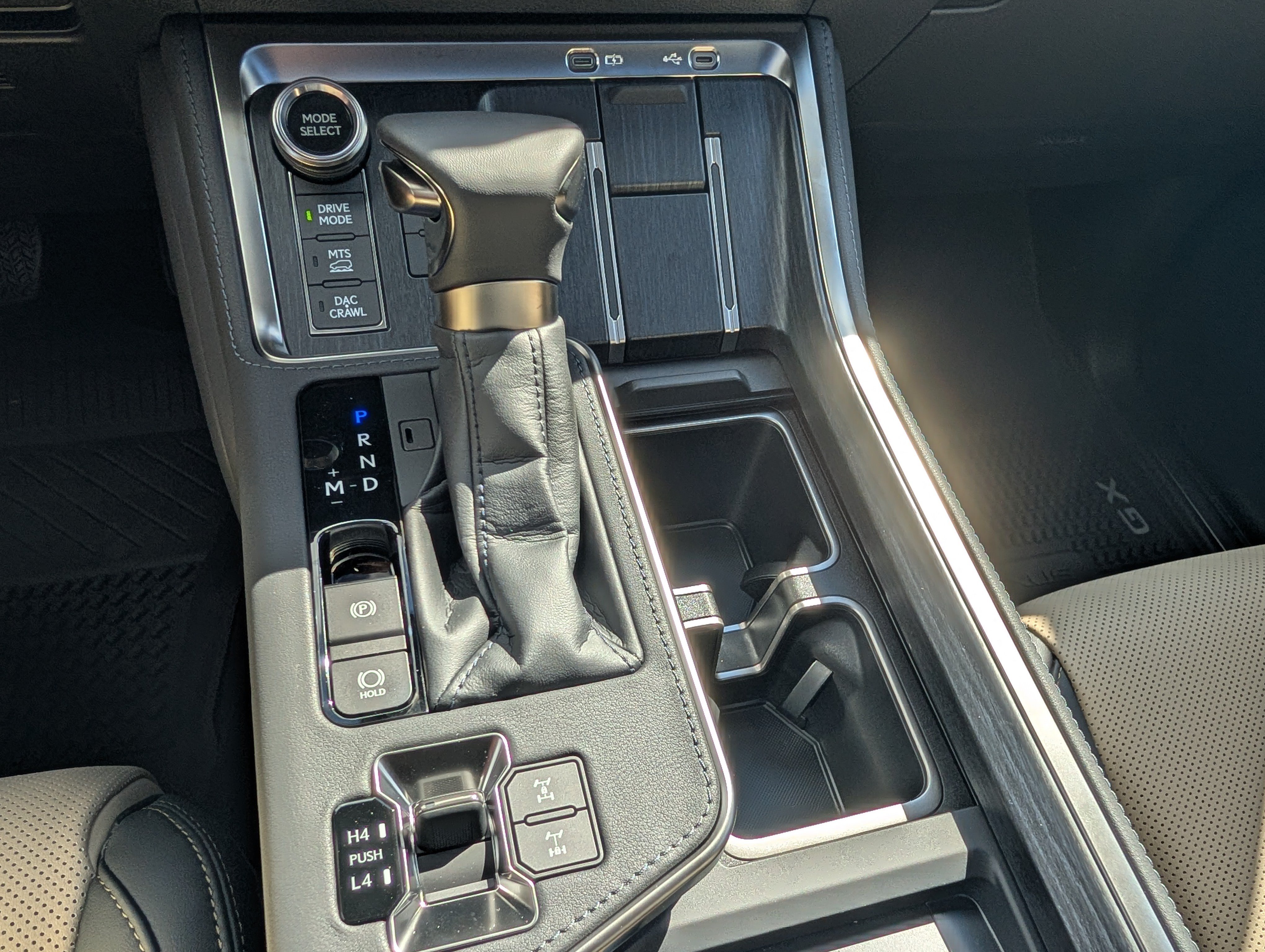 New 2026 Lexus GX 550 AWD/4WD image 23