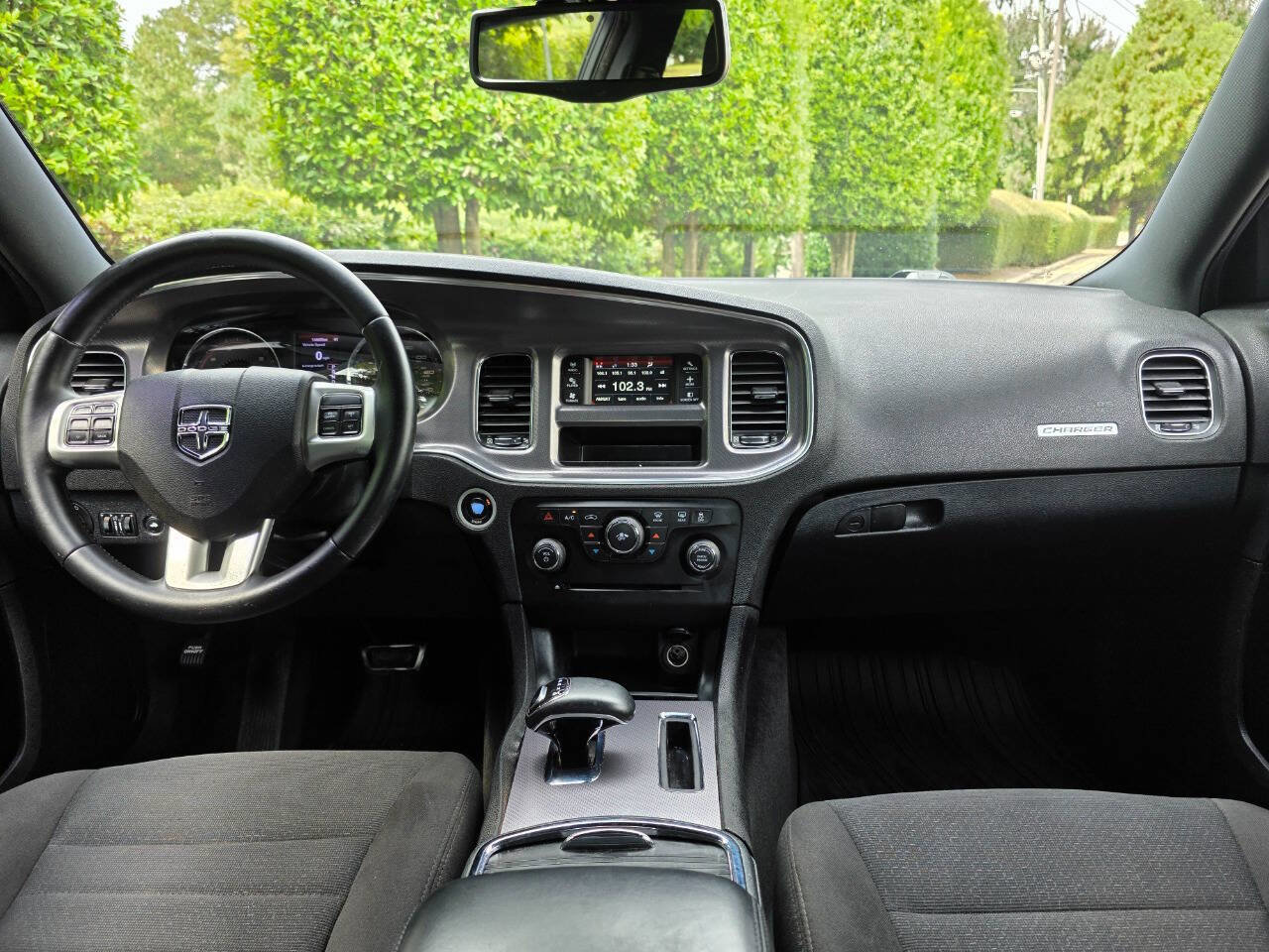 Used 2014 Dodge Charger SE w/ Sport Appearance Group image 13