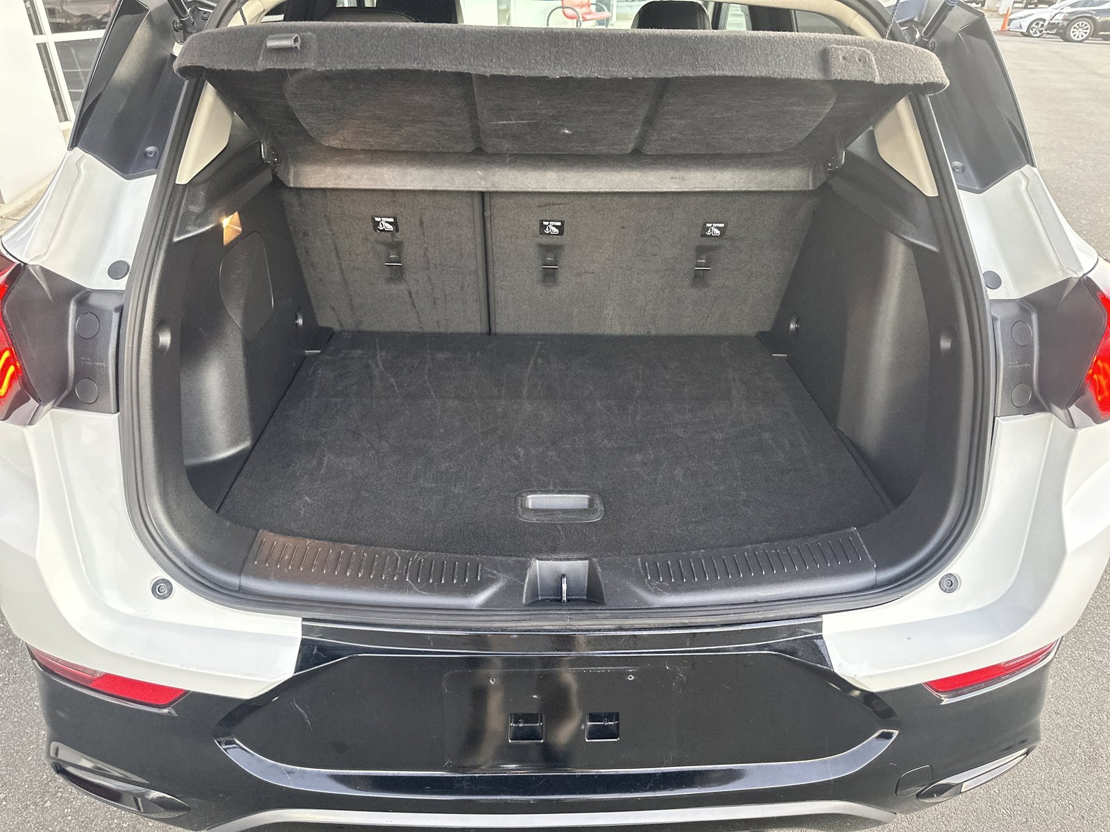 Used 2024 Buick Encore GX Sport Touring w/ Comfort Package image 25