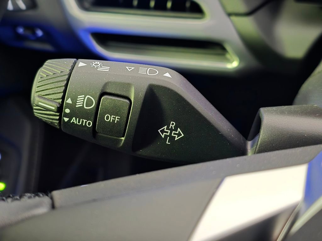 New 2026 BMW 228i xDrive w/ Technology Package image 21