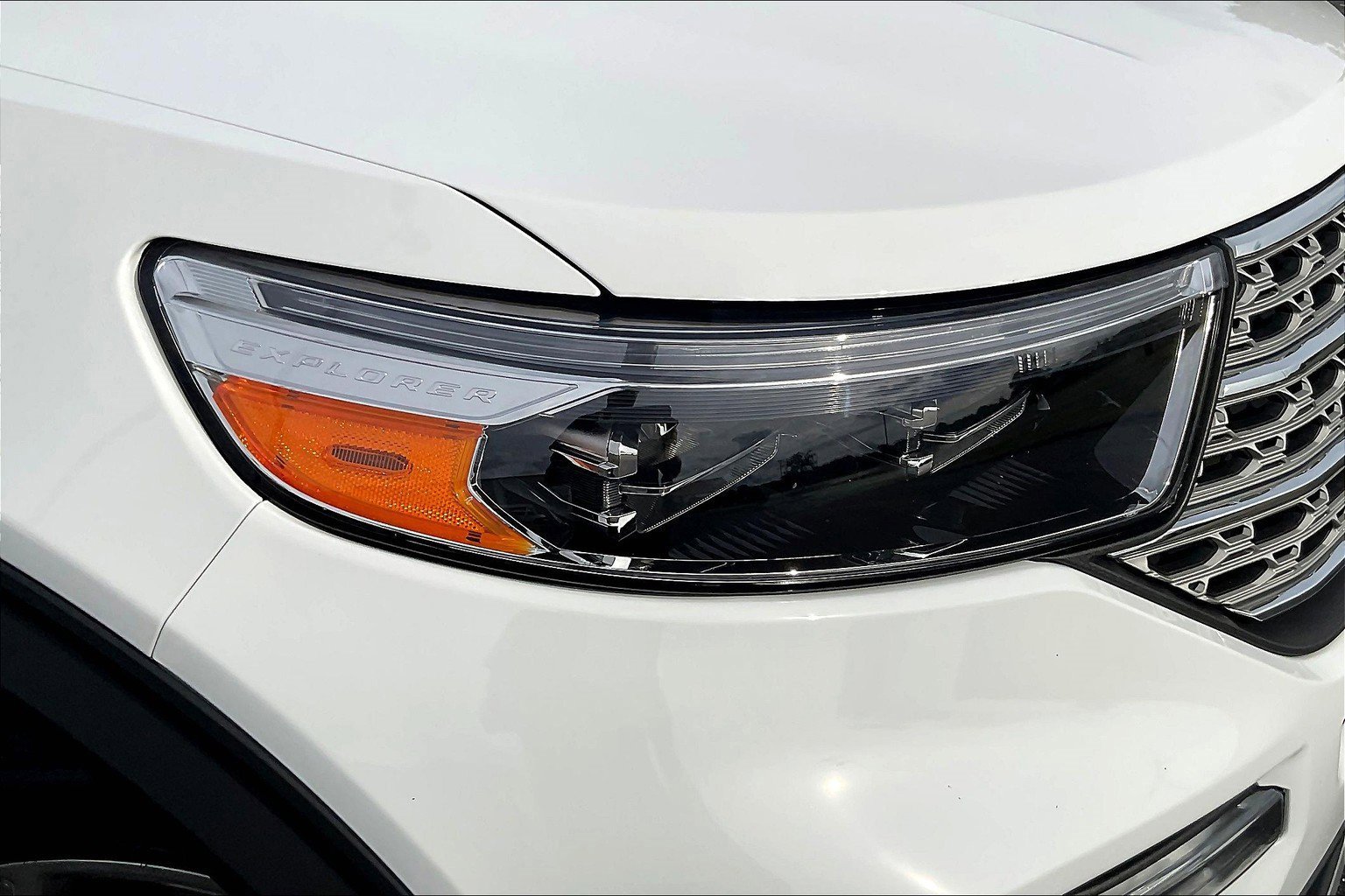 Used 2023 Ford Explorer Limited image 25