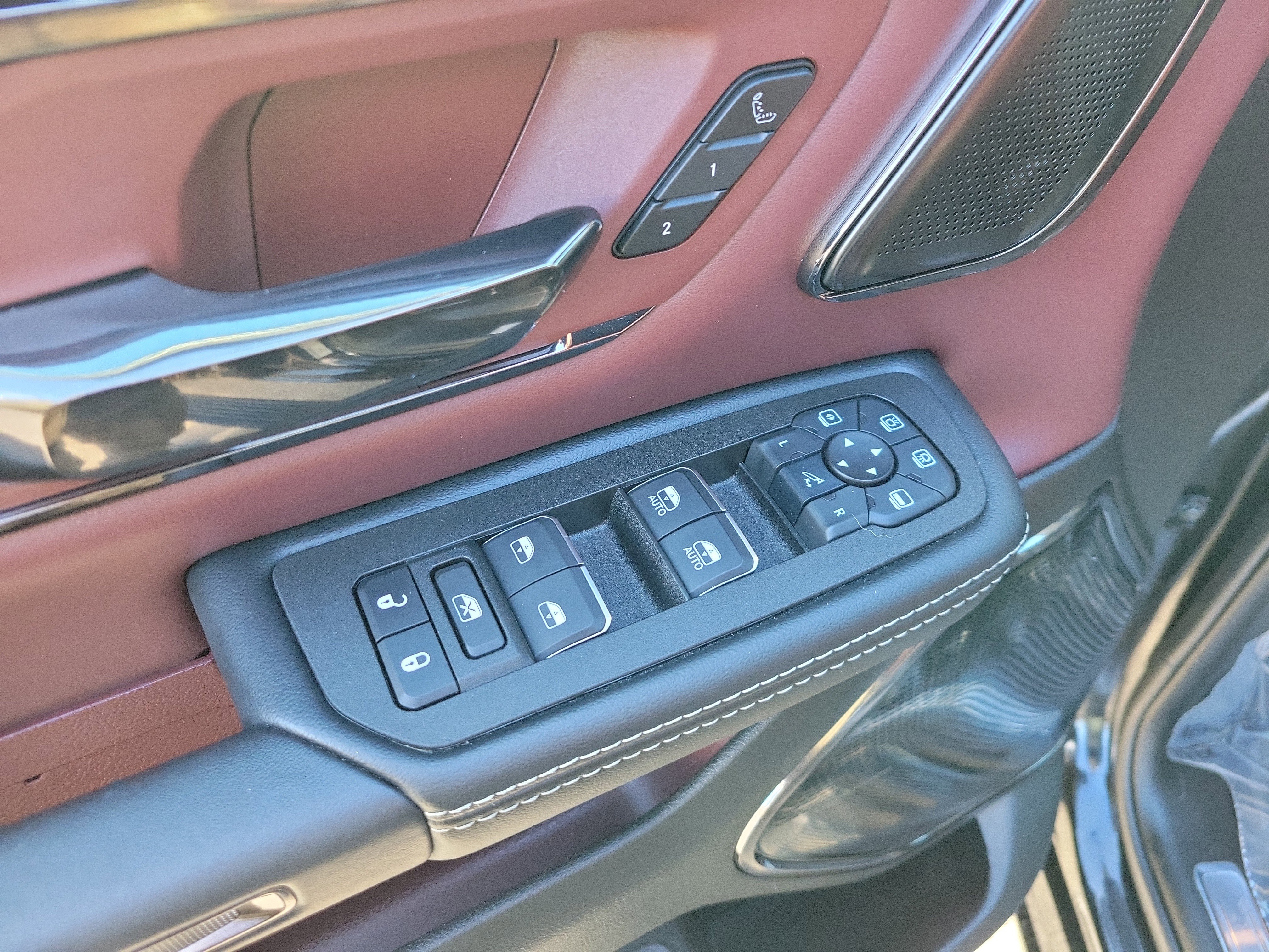 Used 2025 RAM 1500 Limited image 20