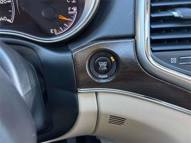 Used 2015 Jeep Grand Cherokee Limited image 27