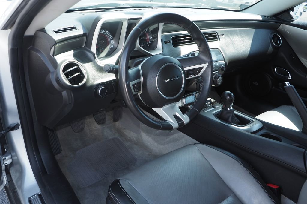 Used 2011 Chevrolet Camaro SS image 12