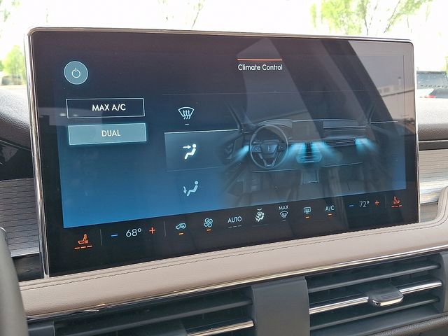 Used 2024 Lincoln Corsair AWD image 15