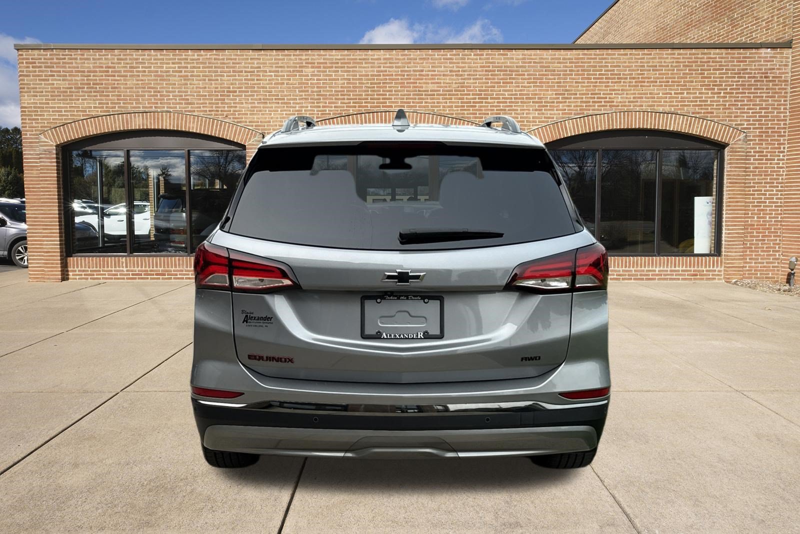 Used 2023 Chevrolet Equinox Premier AWD/4WD video 4