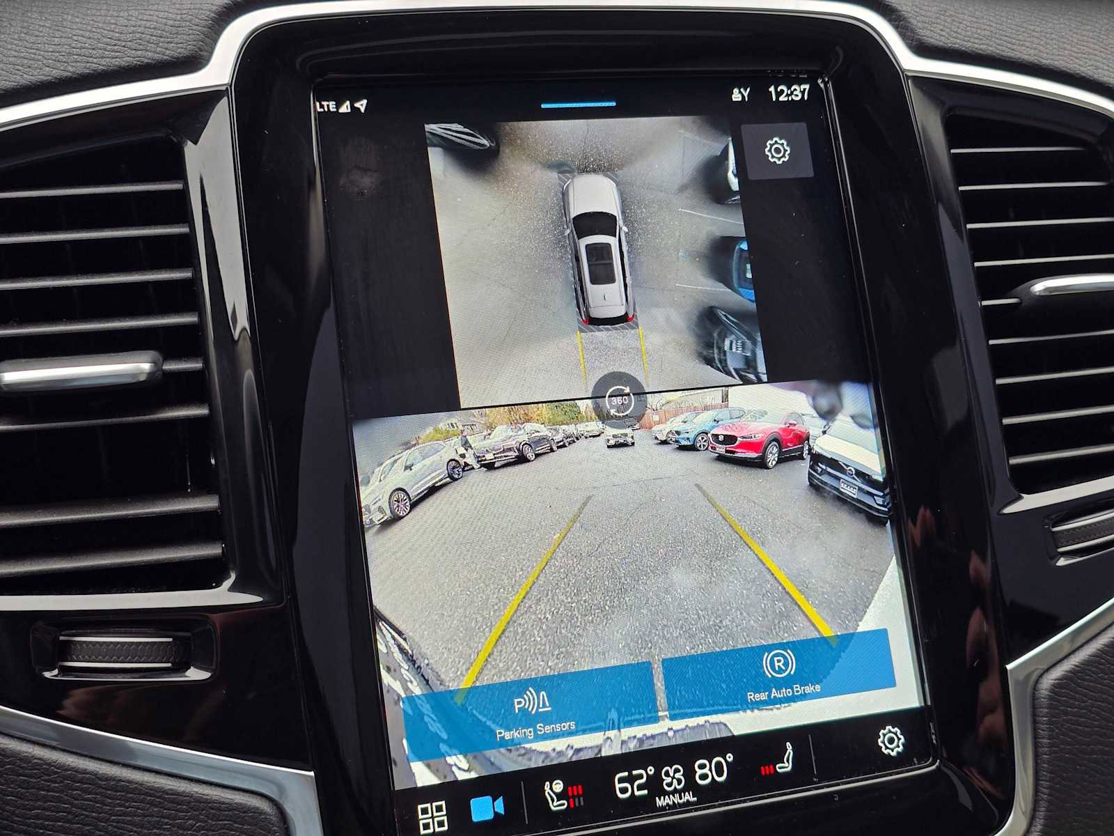 Certified 2024 Volvo XC90 T8 Plus w/ Protection Package Premier image 30