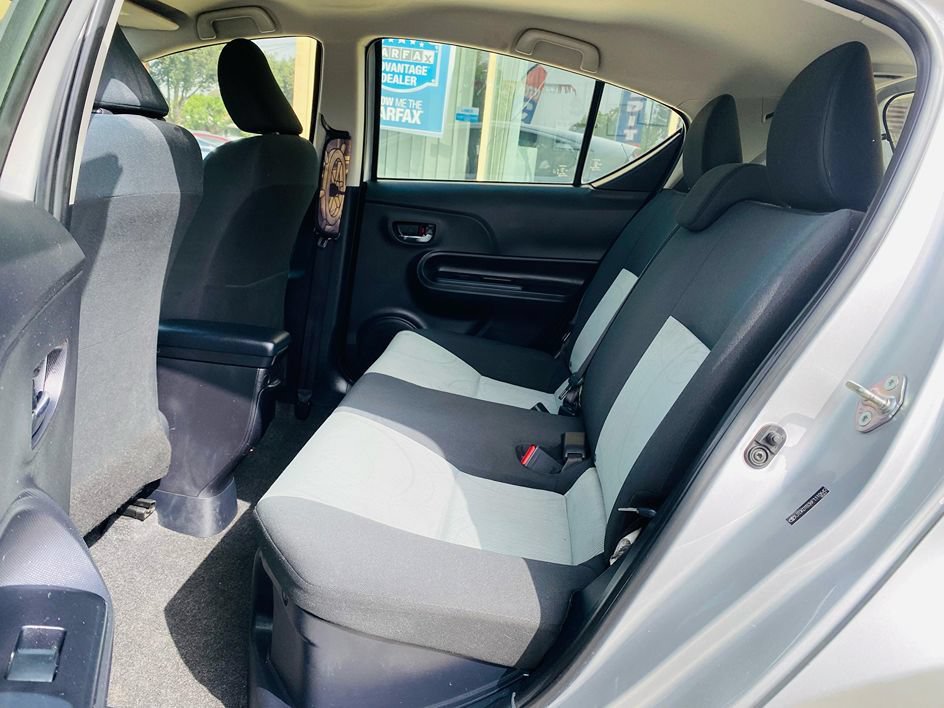 Used 2015 Toyota Prius C One FWD image 22