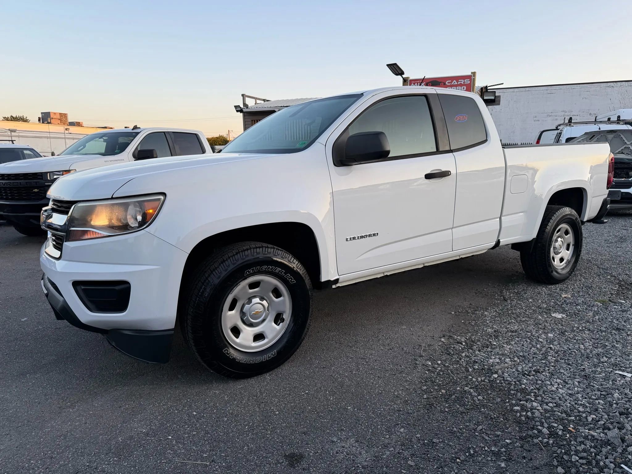 Used 2016 Chevrolet Colorado W/T image 3