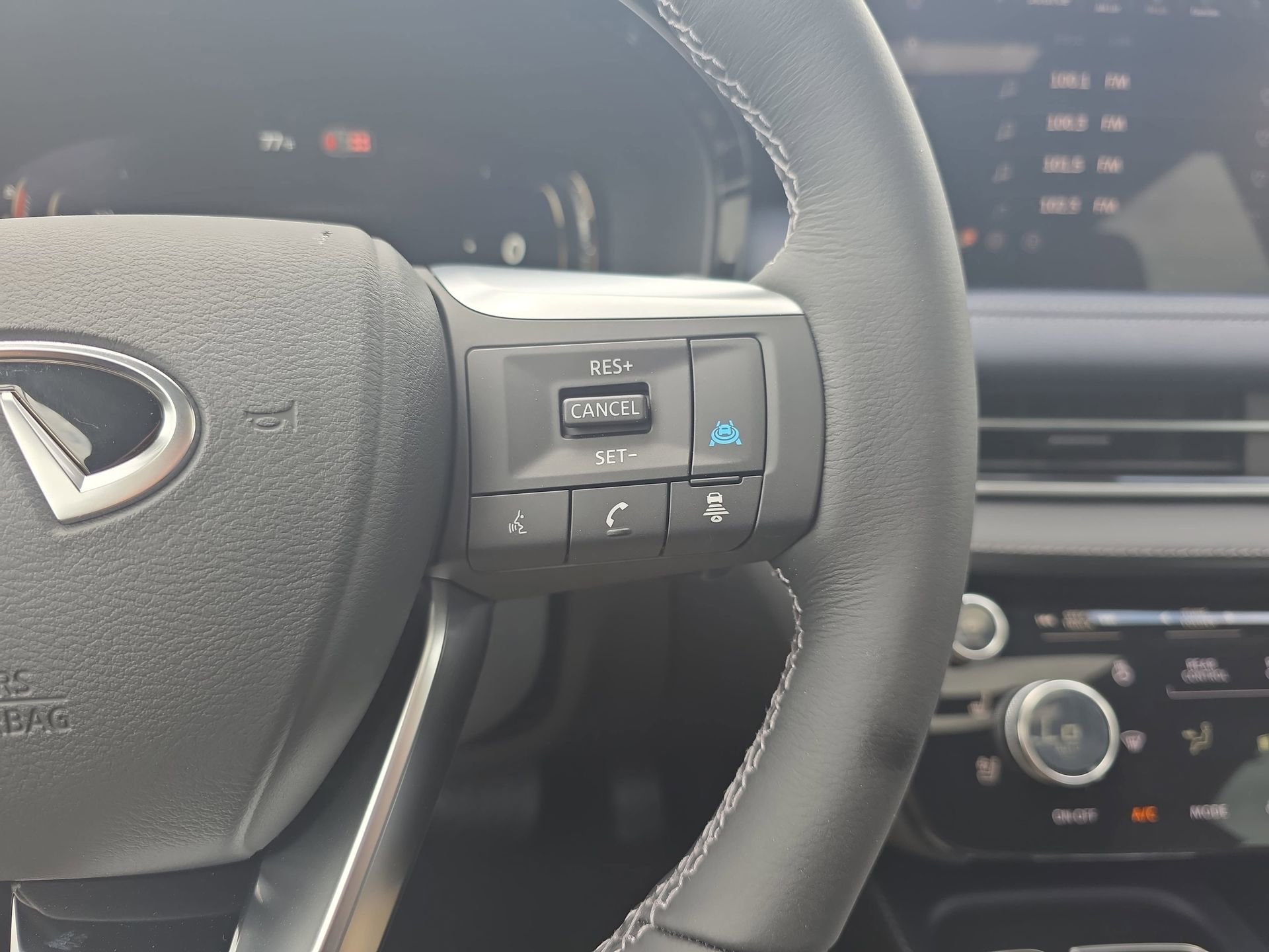 New 2026 INFINITI QX60 Sport w/ Dark Cargo Package image 18