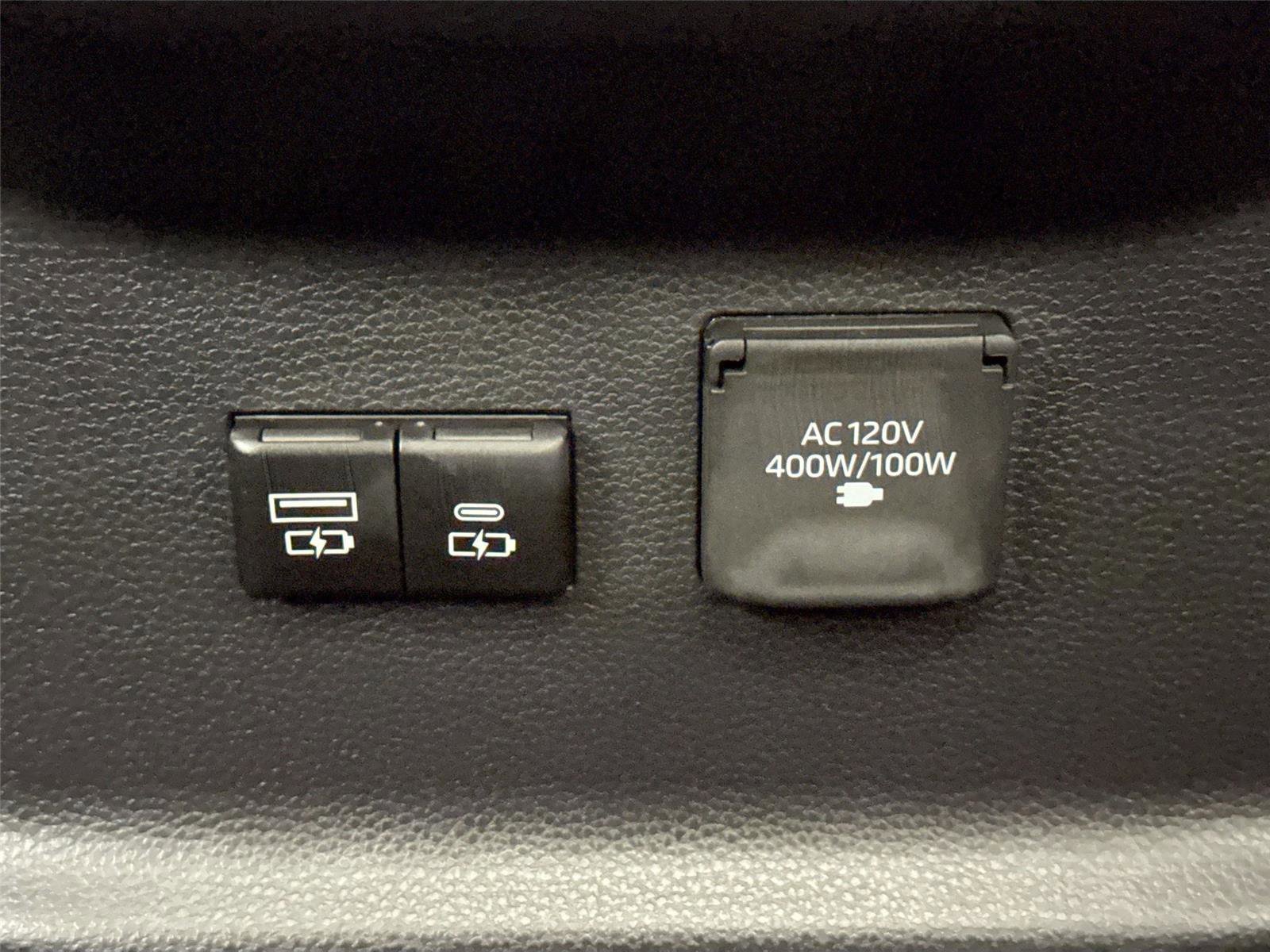 Used 2024 Toyota Tundra Platinum image 39