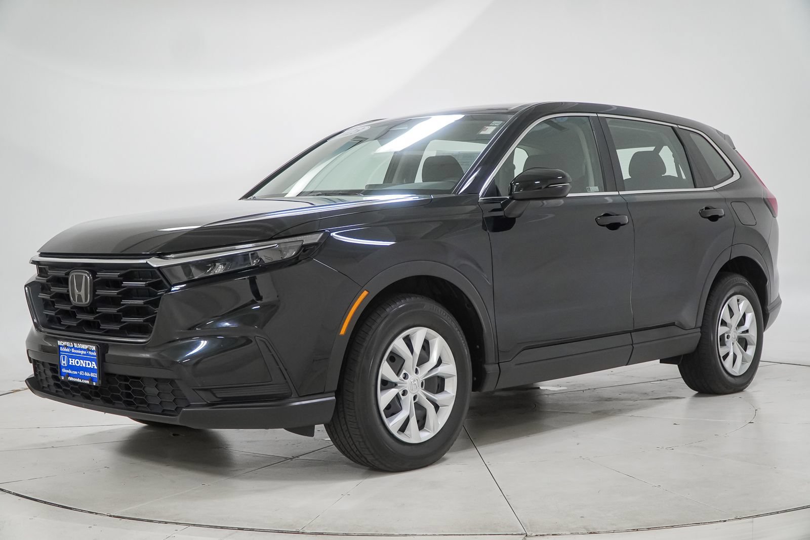 Used 2023 Honda CR-V LX image 4