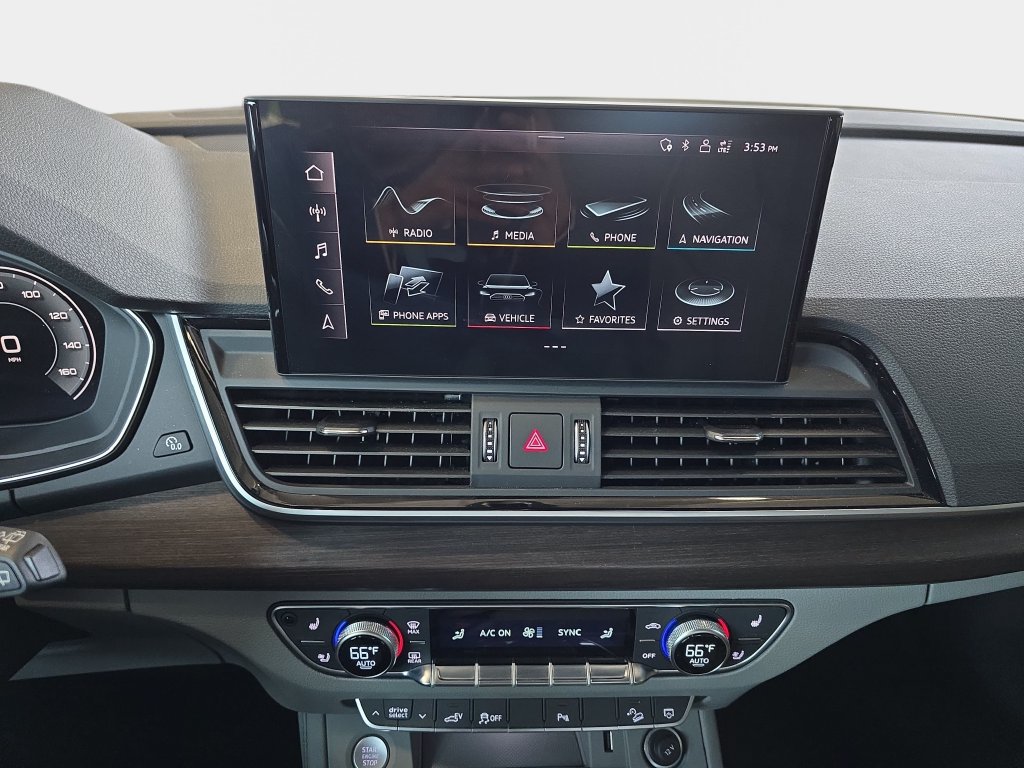 Used 2024 Audi Q5 e Premium Plus w/ Premium Plus Package AWD/4WD image 22