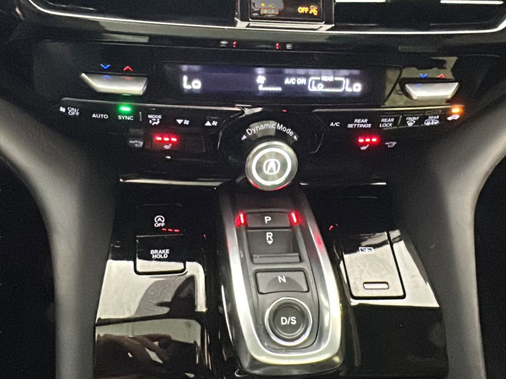 Used 2024 Acura MDX SH-AWD w/ Technology Package image 31
