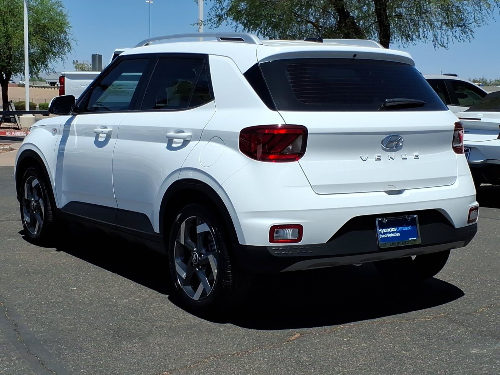 Certified 2026 Hyundai Venue SEL FWD image 3