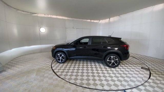 Used 2024 Chevrolet Trax RS w/ Driver Confidence Package FWD image 9