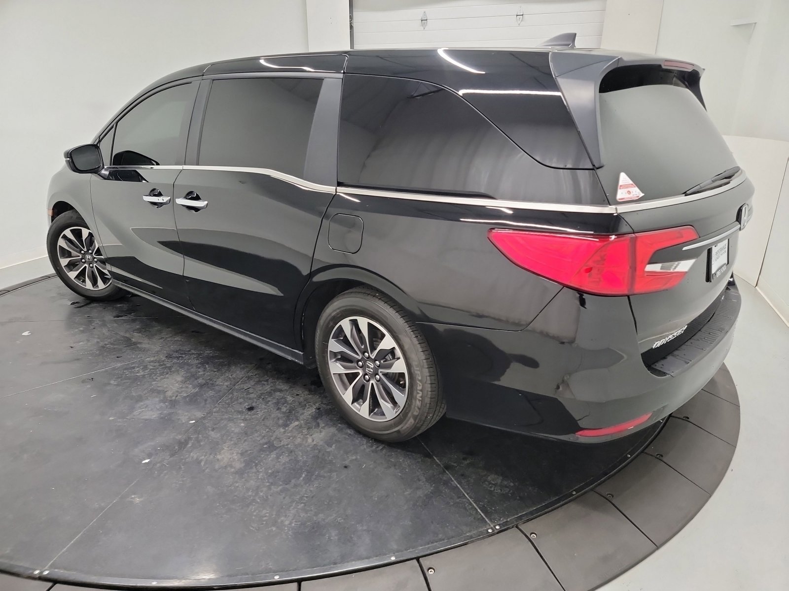 Certified 2024 Honda Odyssey EX-L image 6