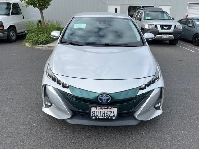 Used 2017 Toyota Prius Prime Advanced w/ Carpet Mat Package FWD image 2