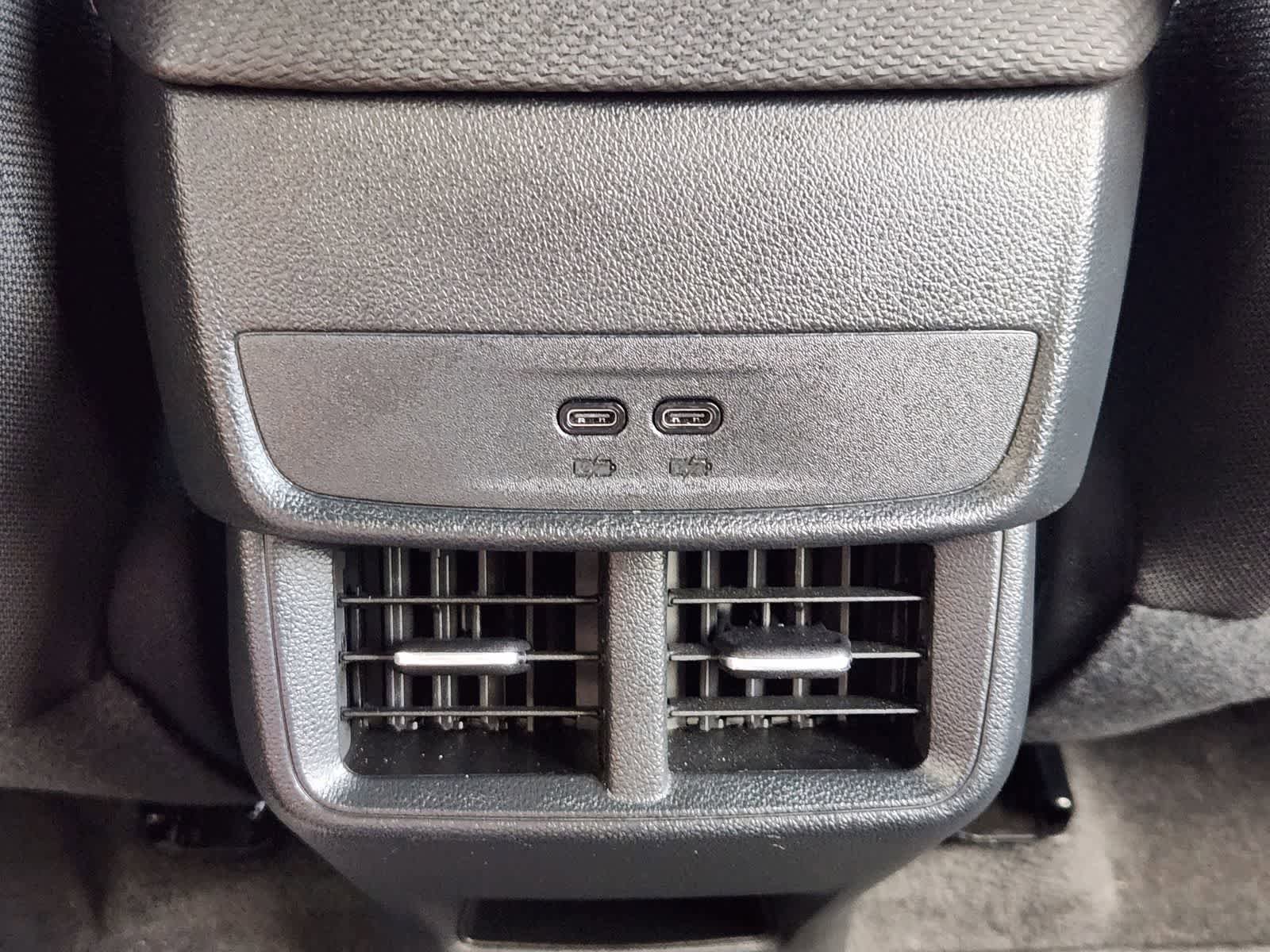 Used 2025 Chevrolet Equinox LT w/ Safety and Technology Package FWD image 29