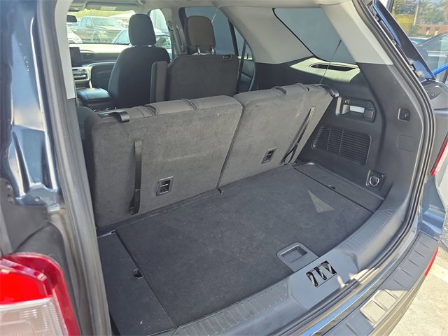 Used 2022 Ford Explorer XLT image 9