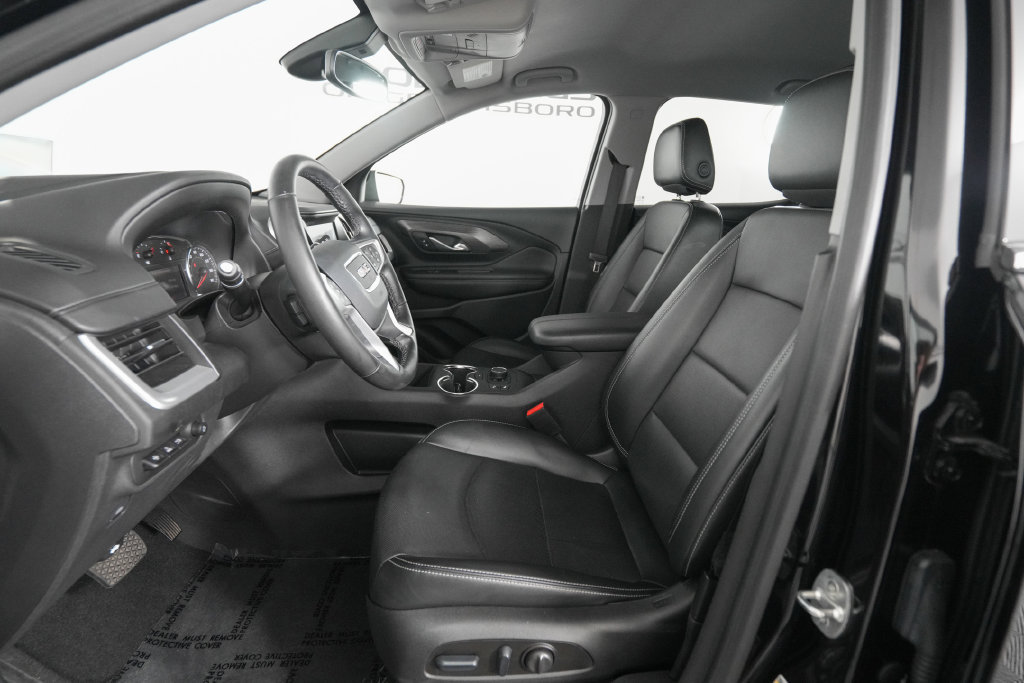 Used 2023 GMC Terrain SLT w/ Infotainment Package II FWD image 9