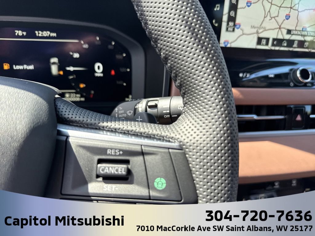 New 2025 Mitsubishi Outlander SEL image 22