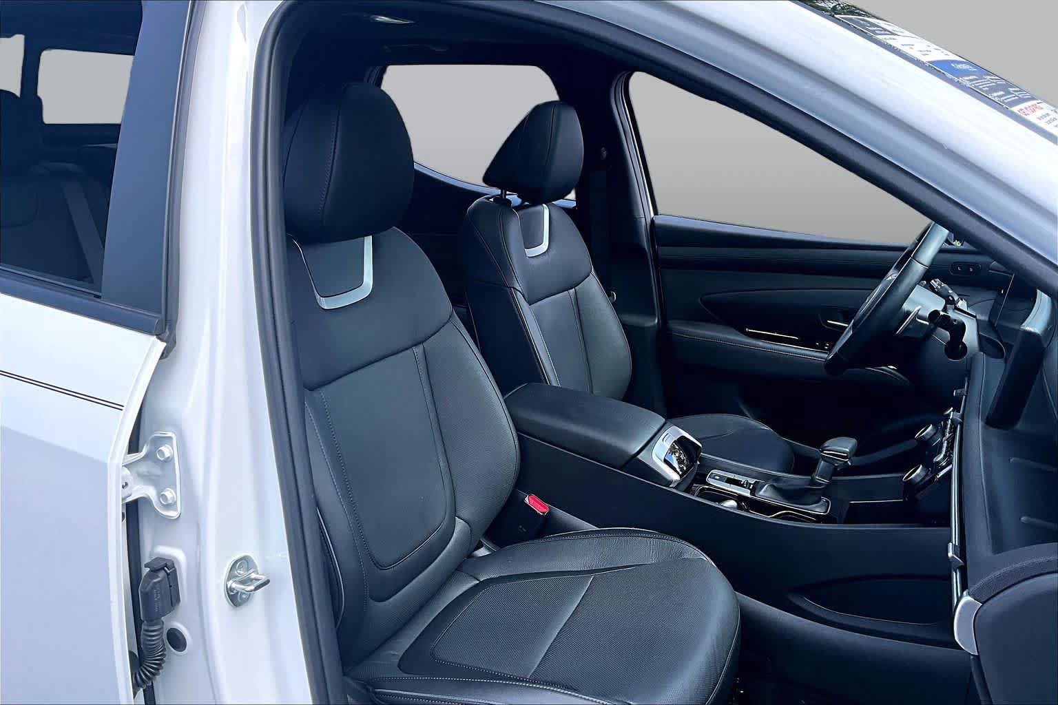 Used 2025 Hyundai Santa Cruz Limited AWD/4WD image 9