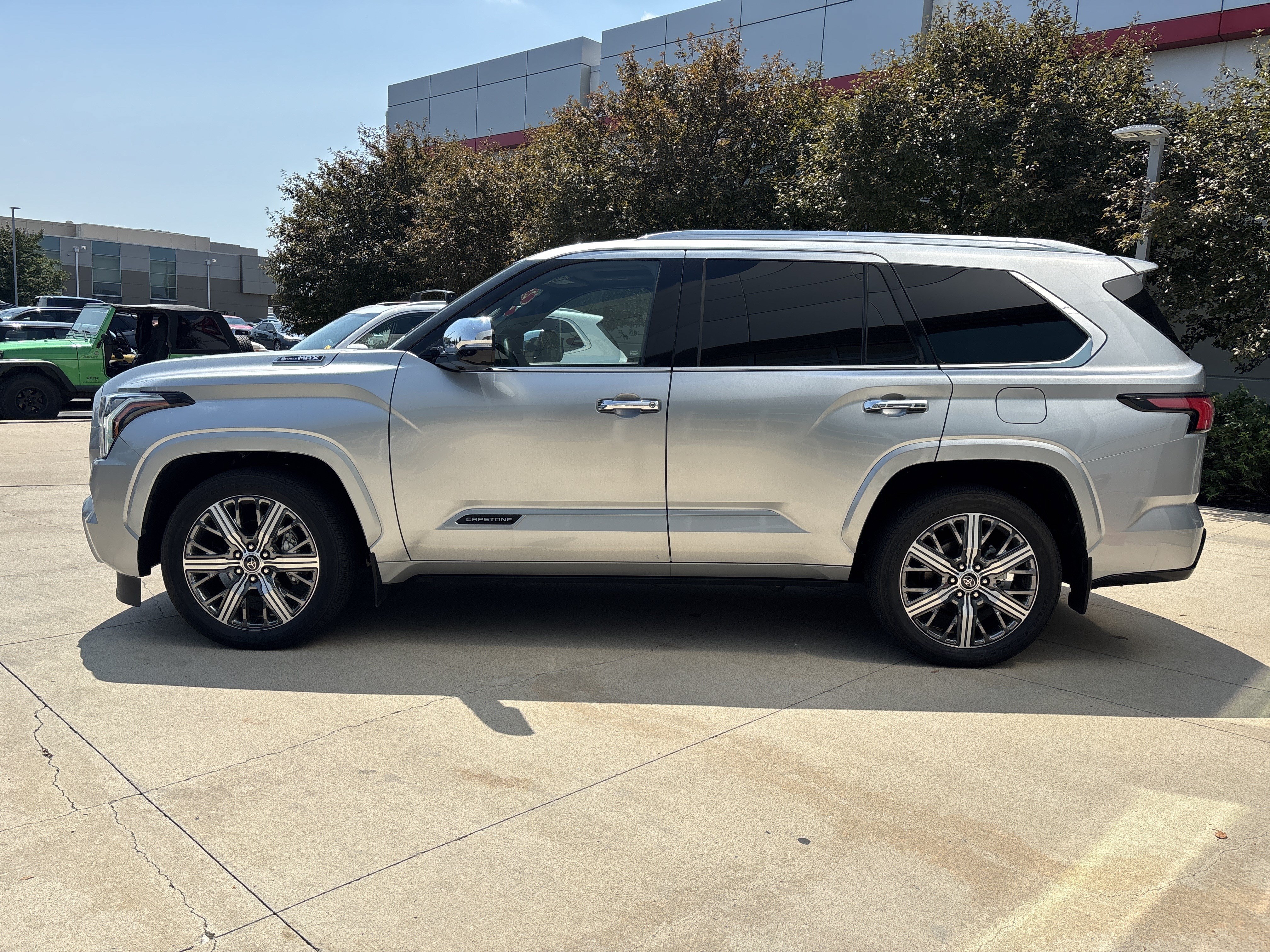 Used 2023 Toyota Sequoia Capstone AWD/4WD image 8