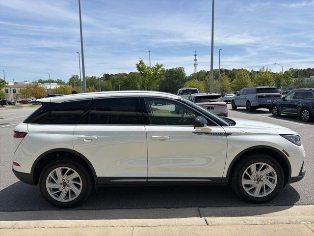 Used 2024 Lincoln Corsair AWD image 6