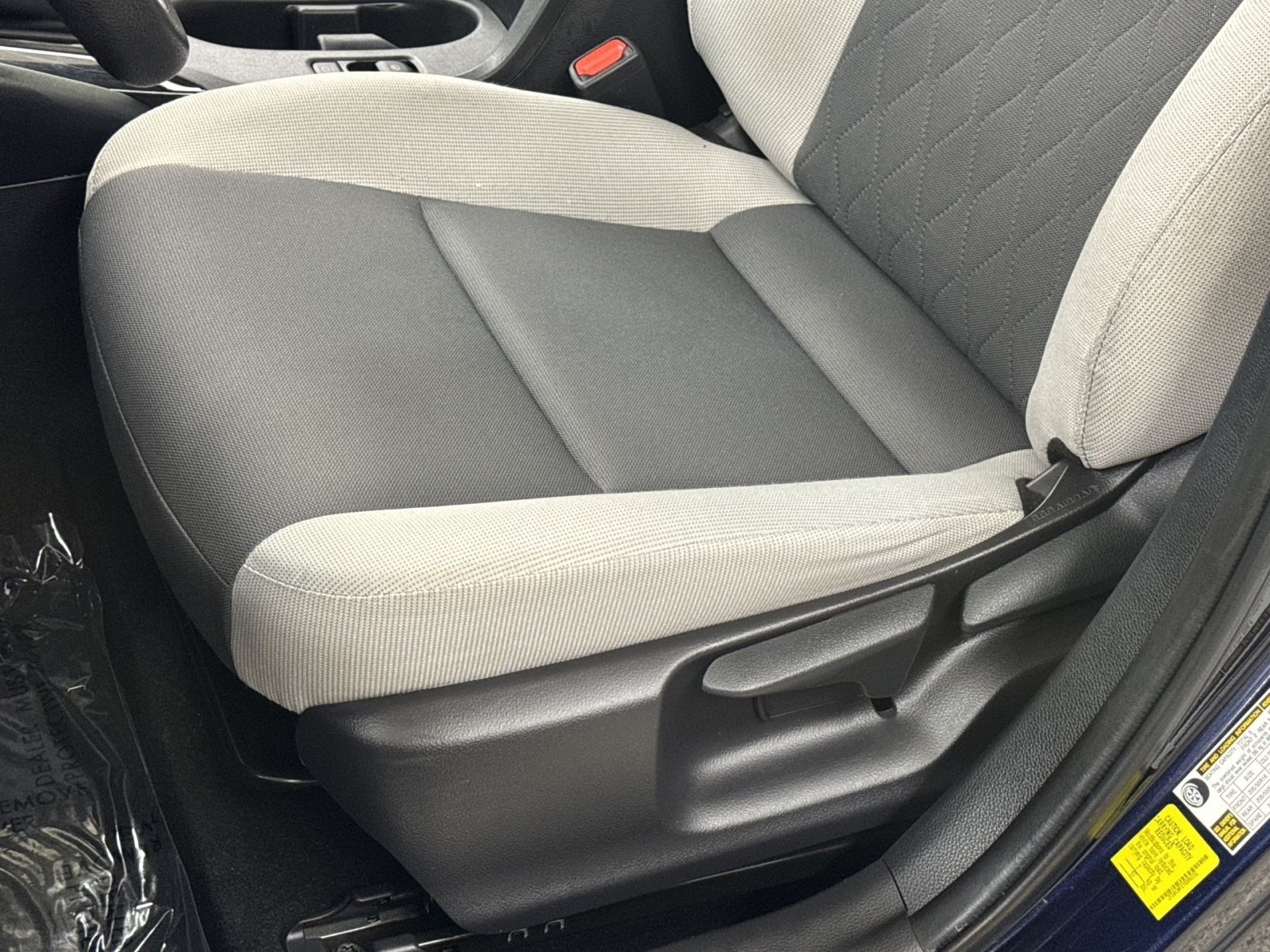 Used 2025 Toyota Corolla LE FWD image 14
