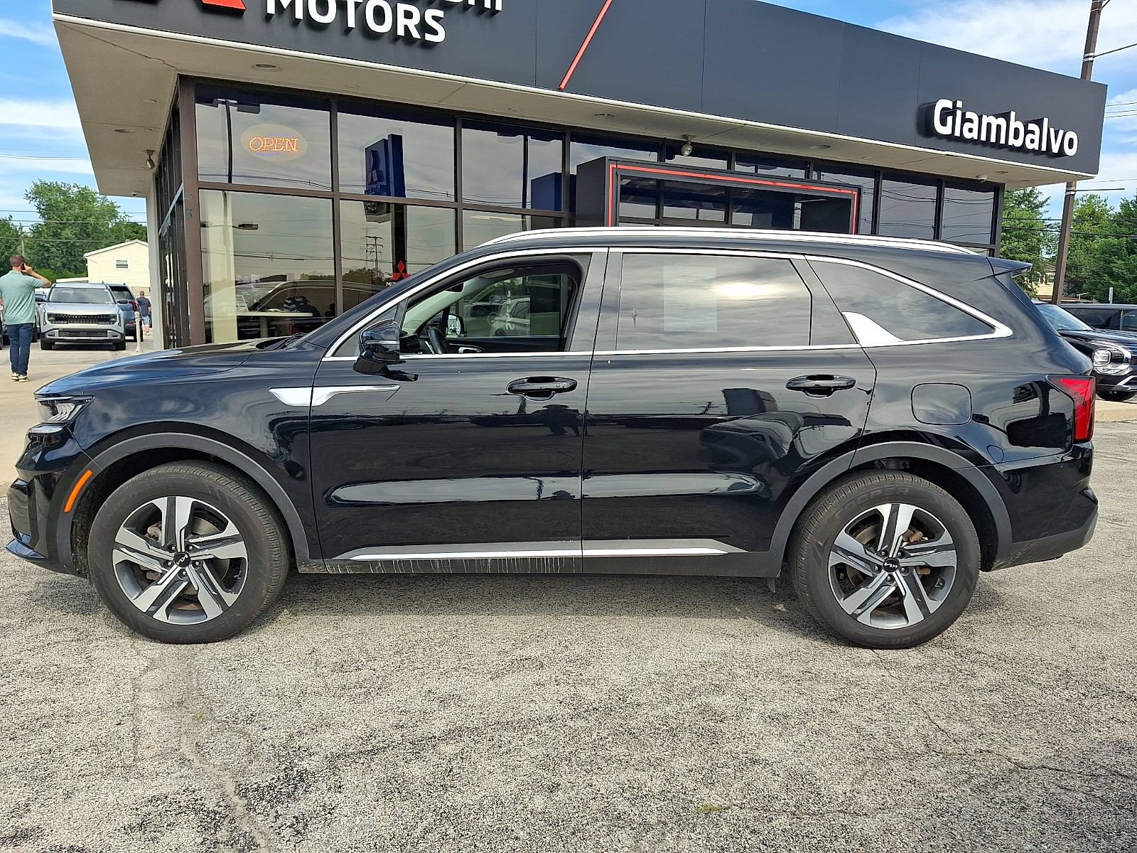 Certified 2023 Kia Sorento EX AWD/4WD image 4