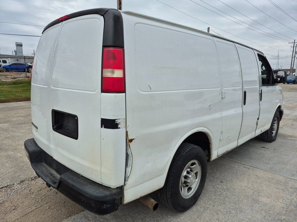 Used 2015 Chevrolet Express 2500 RWD image 5
