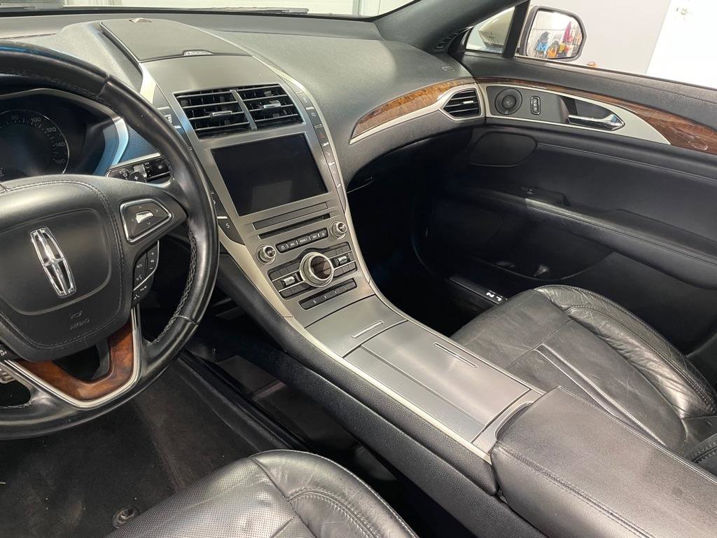 Used 2018 Lincoln MKZ Reserve w/ Technology Package AWD/4WD image 32