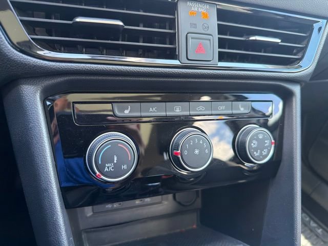 Certified 2023 Volkswagen Taos SE w/ Panoramic Sunroof Package FWD image 20