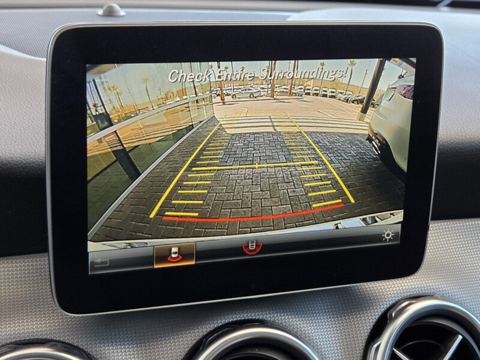 Used 2018 Mercedes-Benz GLA 250 image 31