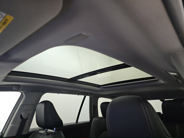 Certified 2024 Toyota Grand Highlander AWD image 31
