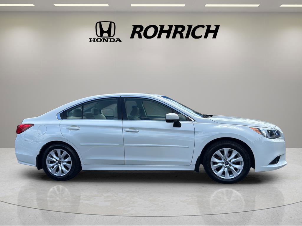 Used 2017 Subaru Legacy 2.5i Premium w/ Moonroof Package AWD/4WD image 5