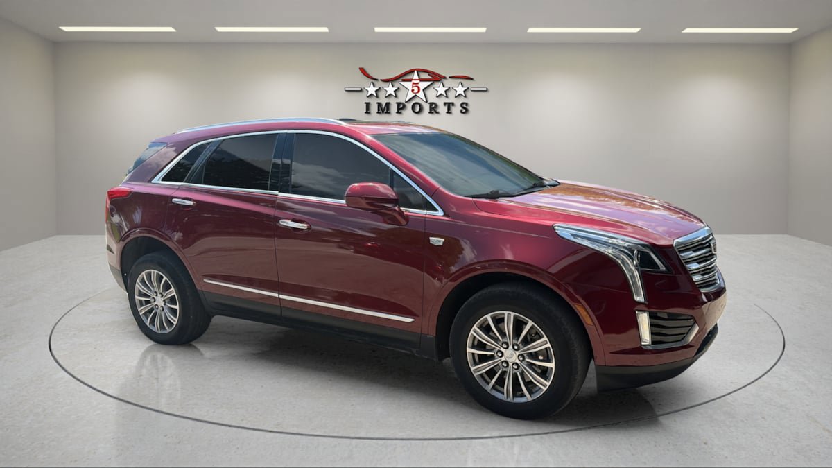 Used 2018 Cadillac XT5 Luxury w/ Driver Awareness Package FWD image 11